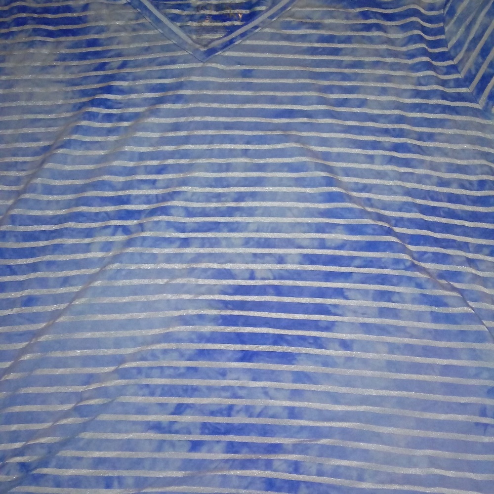 Tops - Picture 2 of 2